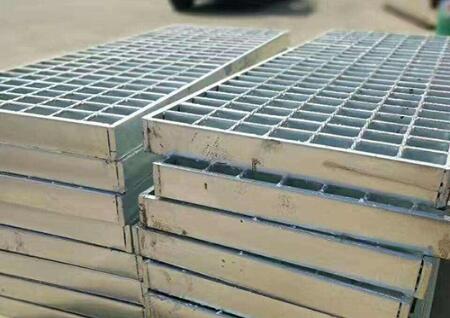 購買鋼格柵時，如何選擇鋼格柵廠家？